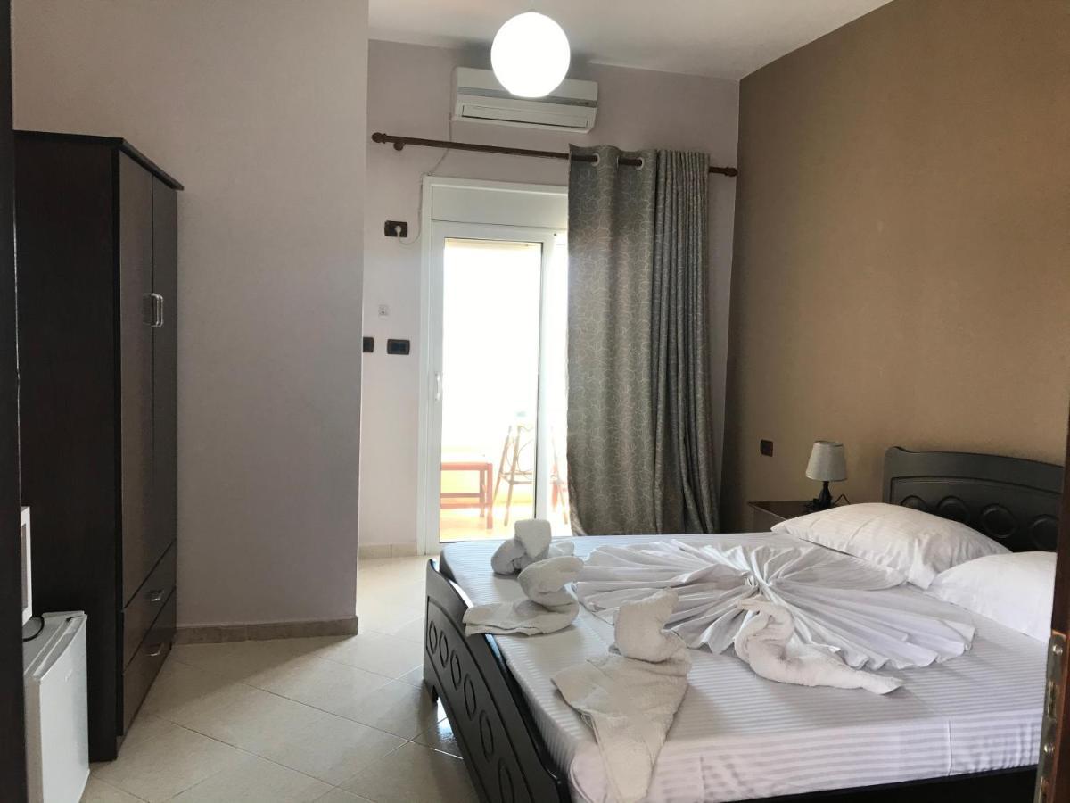 Hotel Elita Ксамил Екстериор снимка