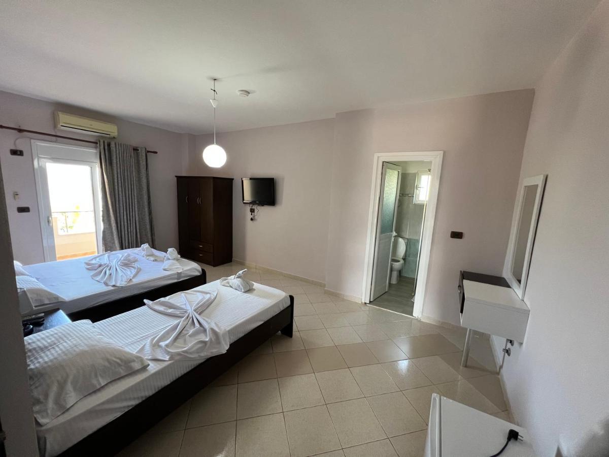 Hotel Elita Ксамил Екстериор снимка